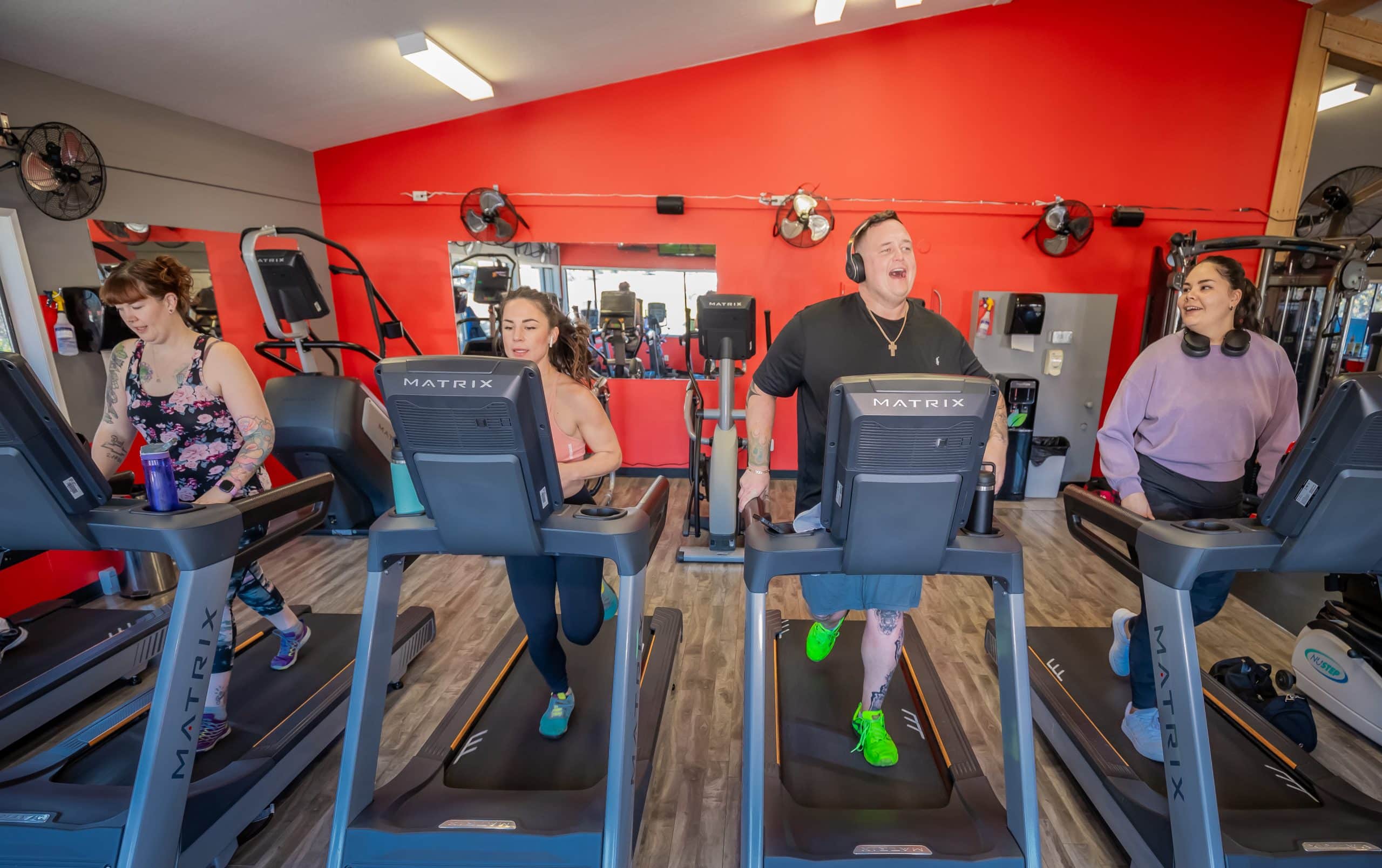 Group running on matrix treadmills